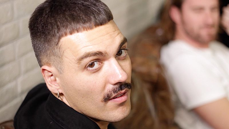 Backline - Miss Caffeina, amantes del single - Ver ahora