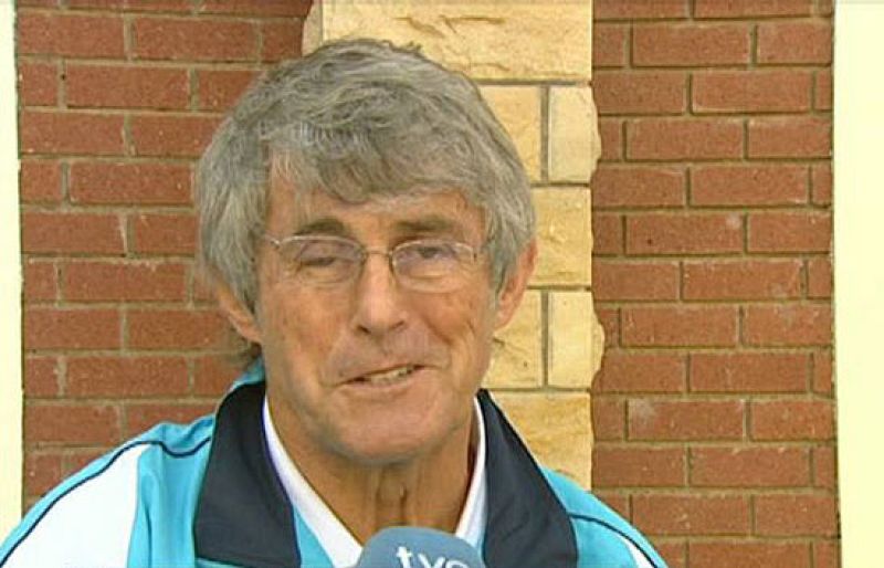 El seleccionador nacional de Irak, Milutinovic, ha sido el encargado de llevar a este equipo a ser el campeón de Asia y disputar la Copa FIFA Confederaciones.