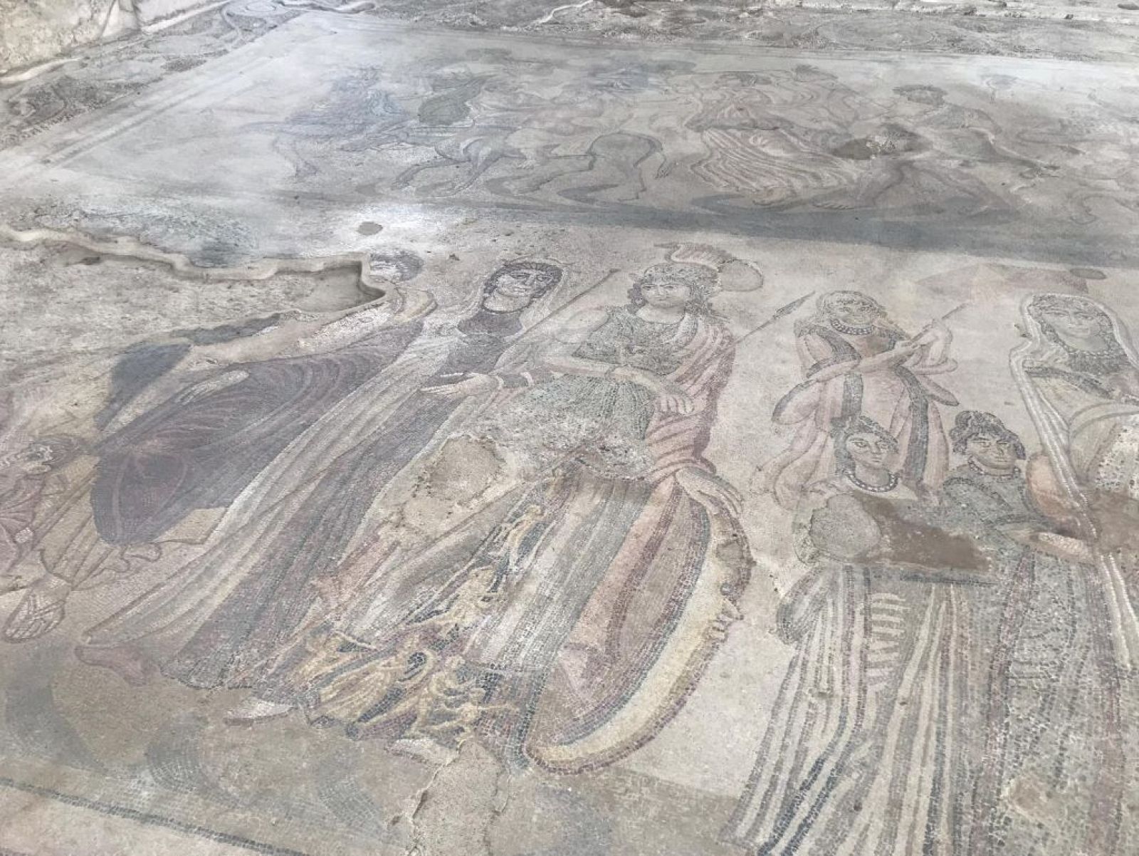 España Directo - Mayor mosaico figurativo del Imperio Romano enconcontrado en un salón privado