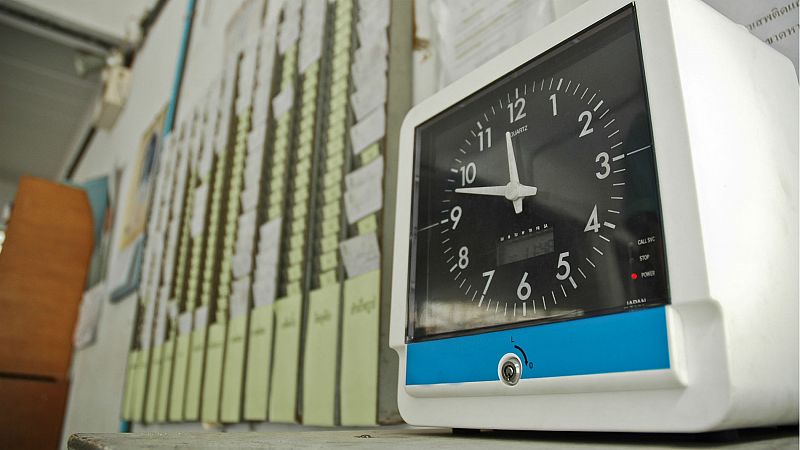 Muchas empresas todavía tienen dificultades para adaptarse al control horario después de un mes