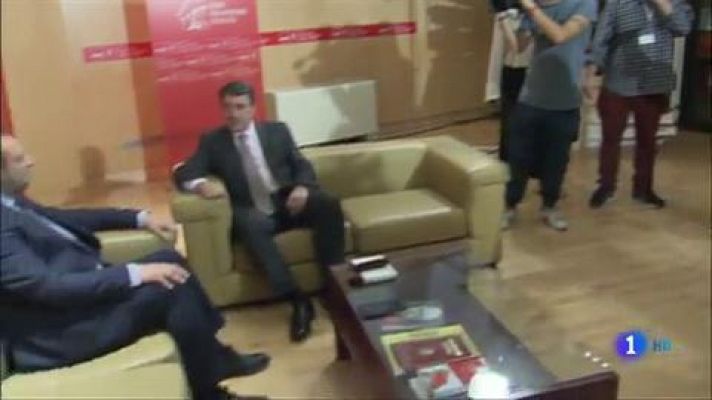 Telediario 1 - El PSOE sigue buscando apoyos para la investidura de Sánchez y no descarta que Podemos entre en el Gobierno