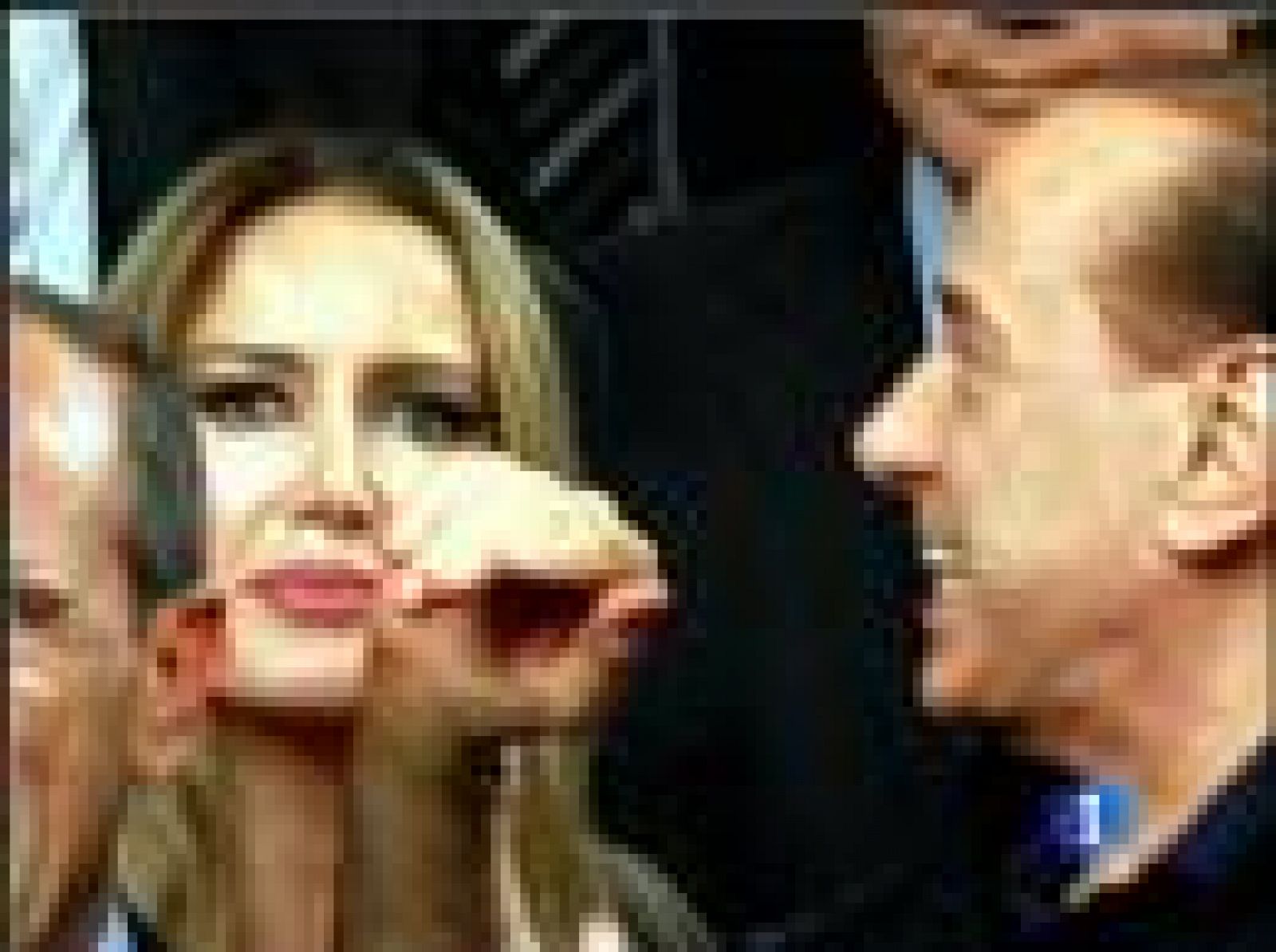 En Italia, las cosas se complican para Silvio Berlusconi | Ver