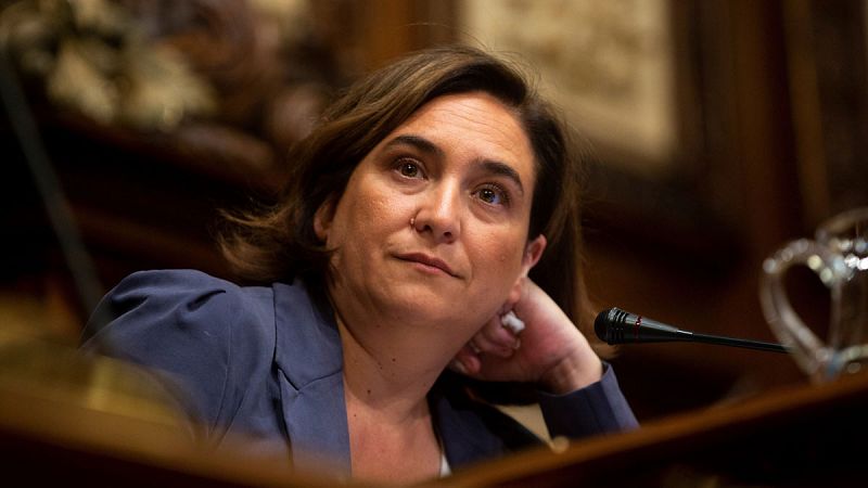 Las bases de BComú respaldan la decisión de Colau de pactar con el PSC para seguir como alcaldesa