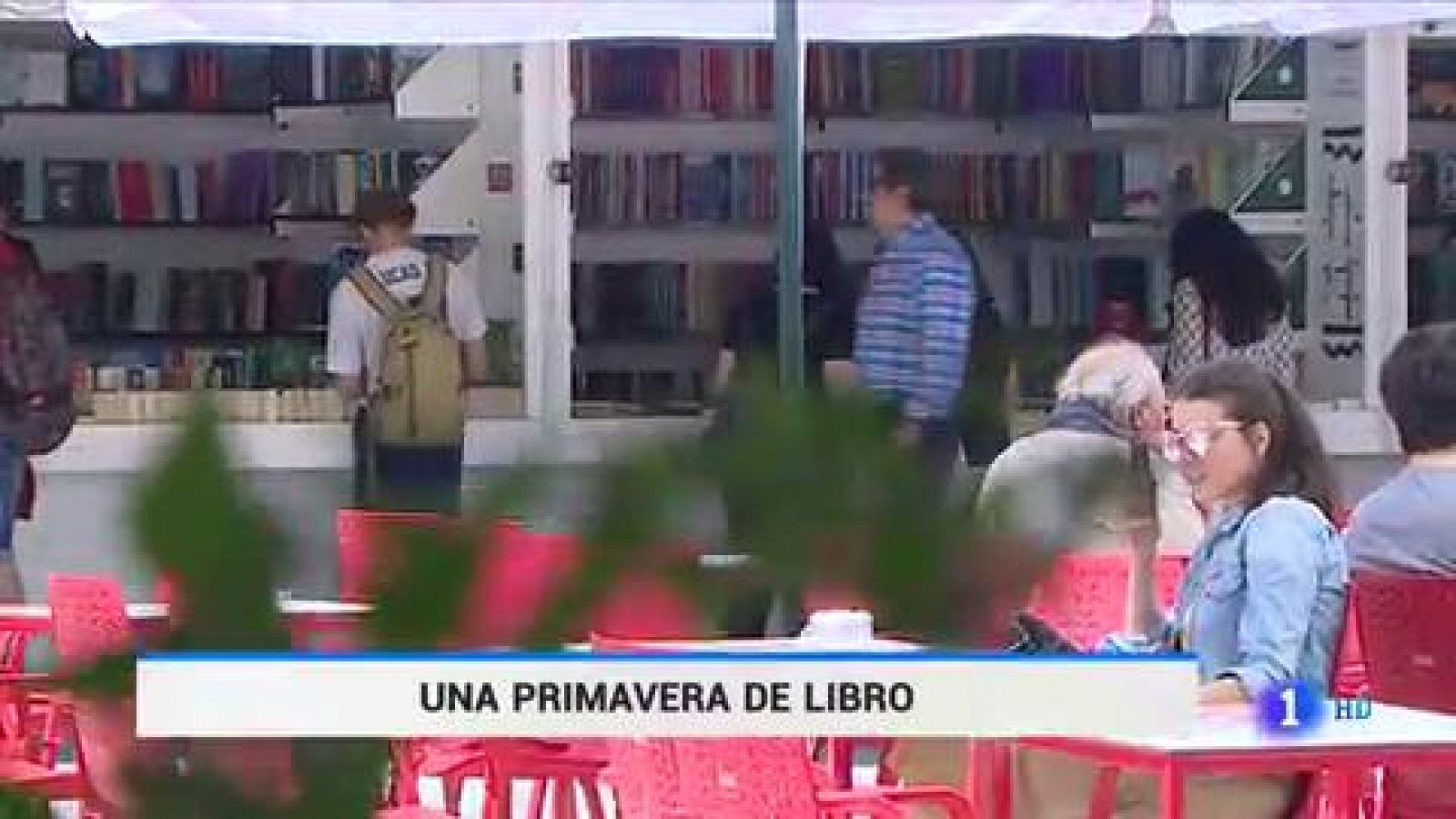 La feria del libro echa el cierre el domingo en una edición en la que el buen tiempo ha acompañado