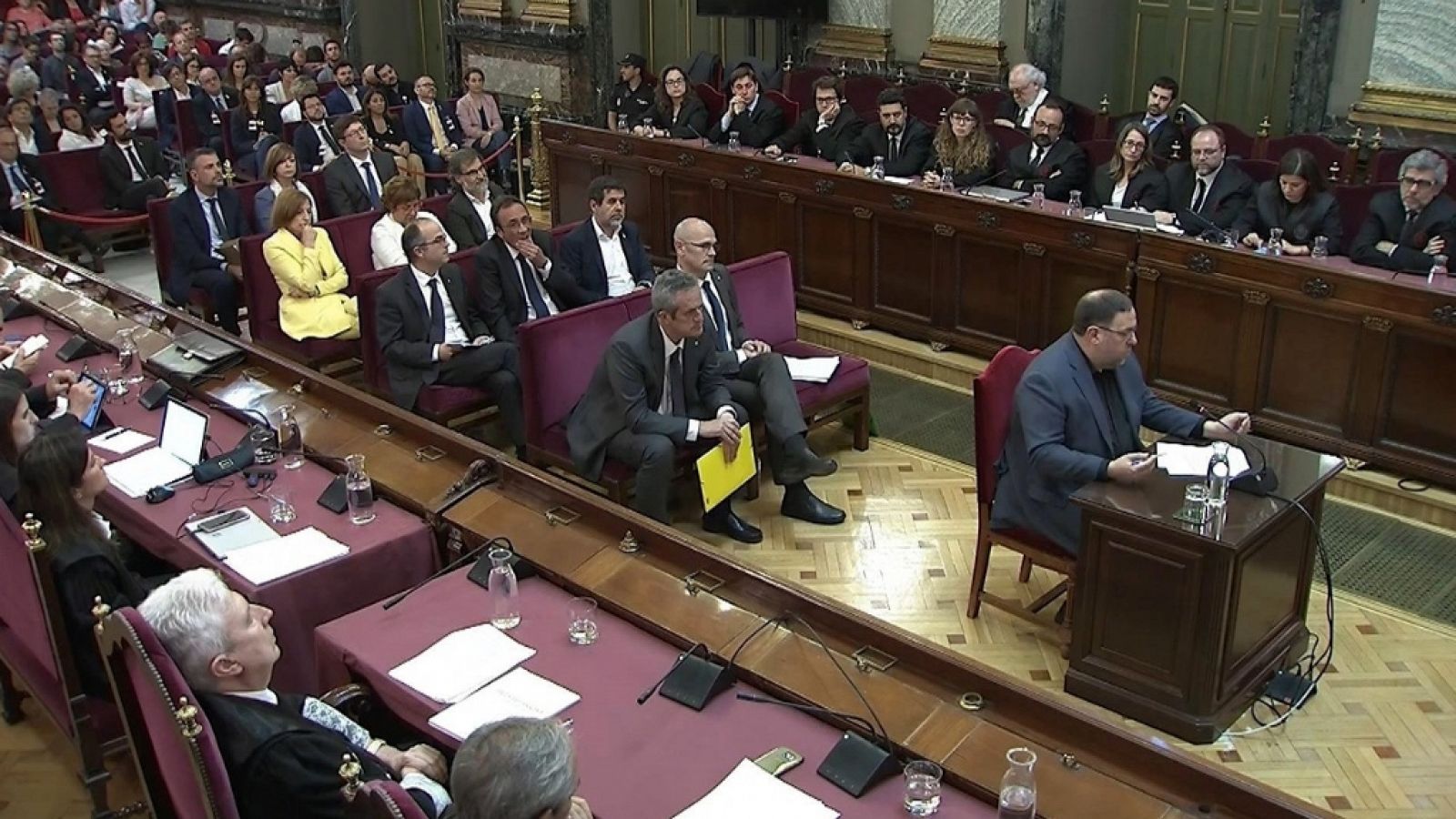 Informe Semanal - El procés espera sentencia - ver ahora