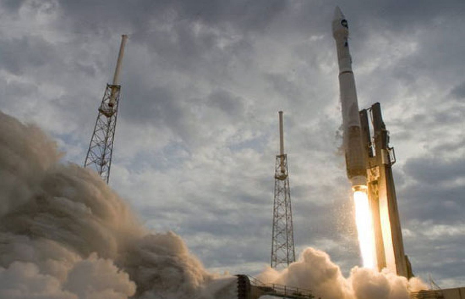  La NASA inicia el regreso a la Luna con el lanzamiento de dos cápsulas de exploración