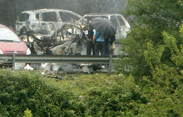  - ETA mata a un inspector de policía