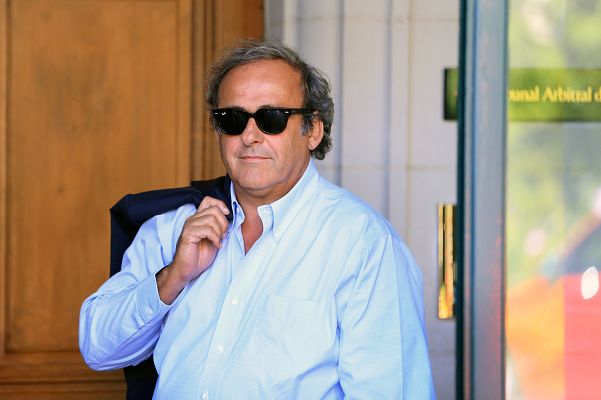 Telediario 1 - Platini, detenido en Francia por la concesión del Mundial de Catar 2022