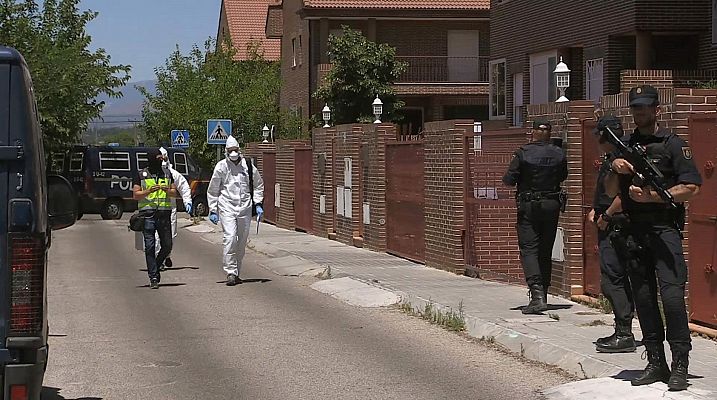Telediario 1 - Diez detenidos en una operación policial en Madrid contra una célula de financiación de yihadistas