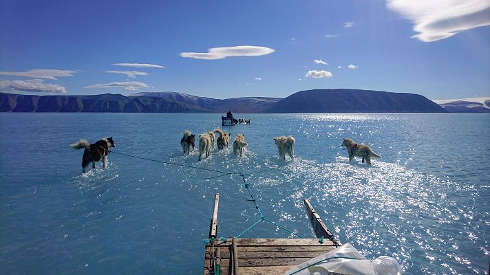 Telediario 1 - La foto que describe el zarpazo del cambio climático en Groenlandia