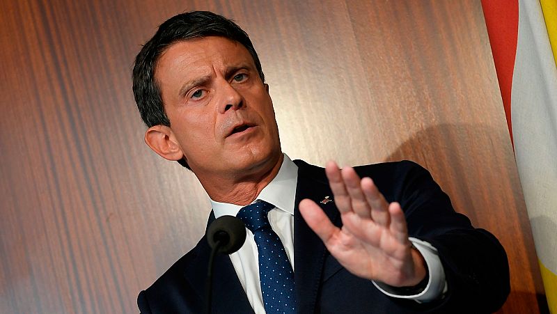 Valls carga contra la "deriva" e "irresponsabilidad" de Cs en su "lucha por liderar" las derechas y pactar con Vox