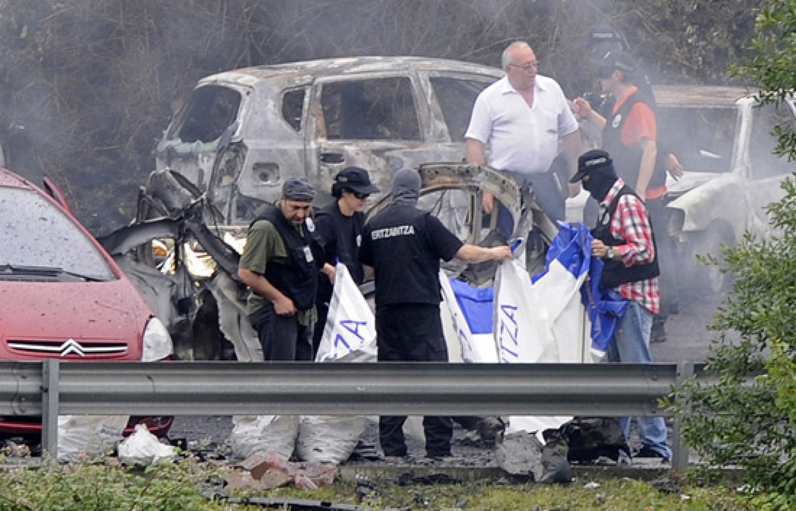 ETA reivindica la autoría de cinco atentados cometidos en 2009 - RTVE.es