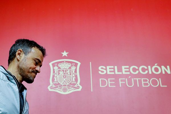 Telediario 1 - Luis Enrique deja la selección y Robert Moreno se pone al frente del equipo
