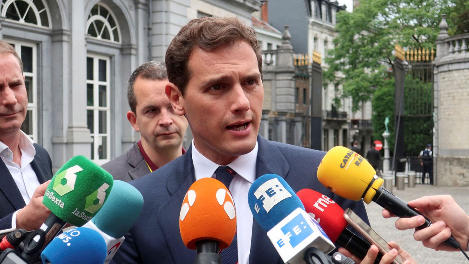 Francia desmiente que Macron apoye los pactos de Ciudadanos como dijo Rivera