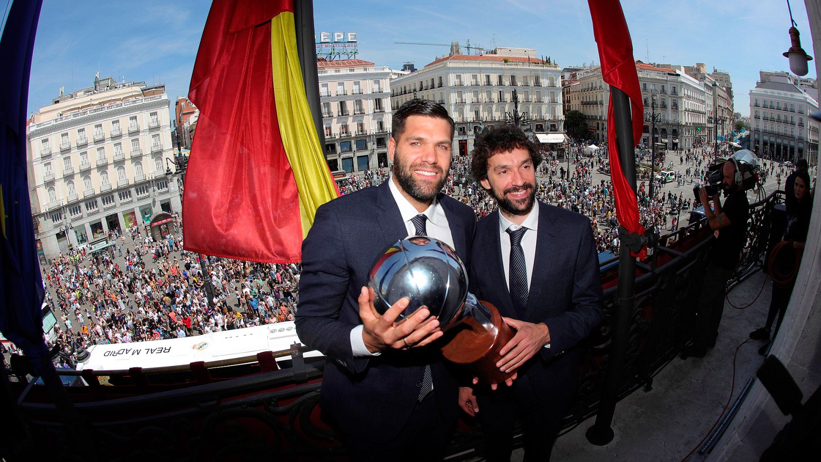 Informativo 24h: El Madrid ofrece su Liga Endesa a los madrileños | RTVE Play