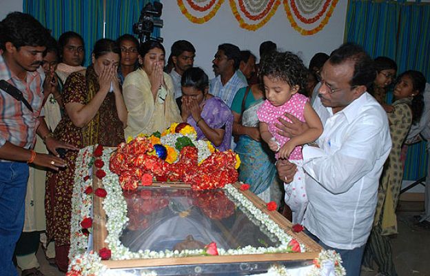  - Despiden a Vicente Ferrer