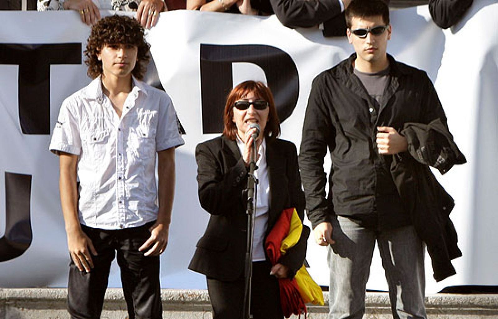 La viuda de Puelles dice que "no podrán conmigo" | Ver