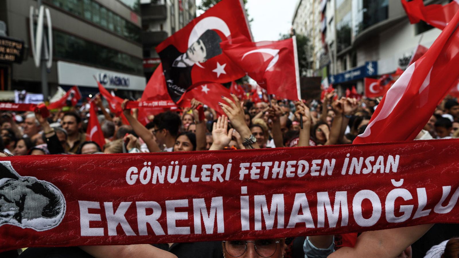 El candidato opositor al partido de Erdogan gana la Alcaldía de Estambul en la repetición de los comicios