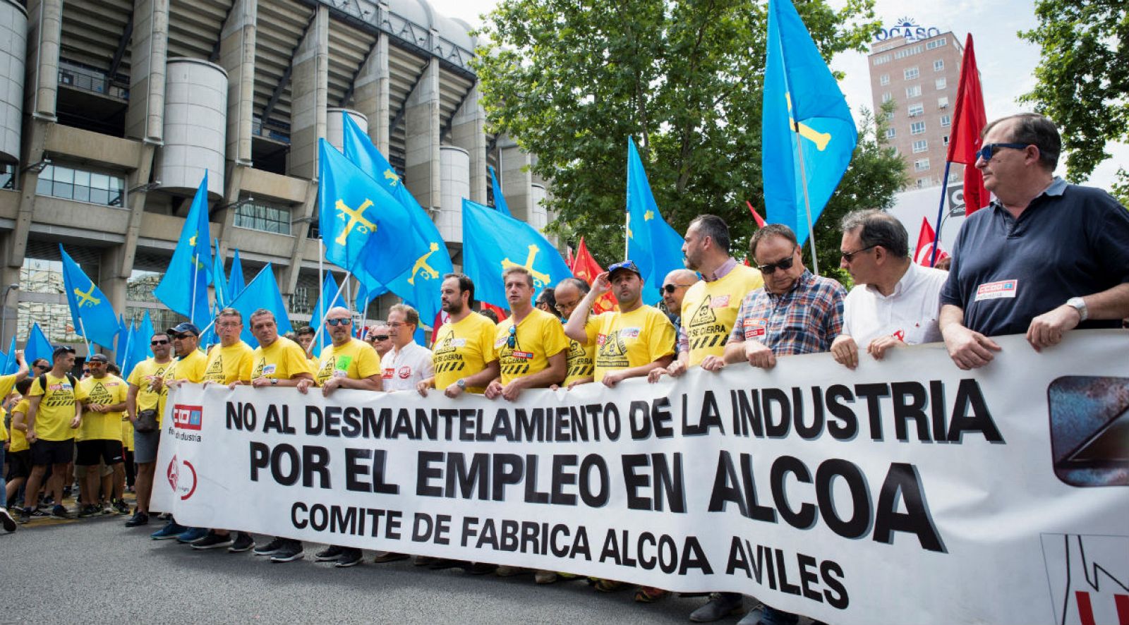 Los trabajadores de Alcoa finalizan su protesta en Madrid tras 12 días de marcha