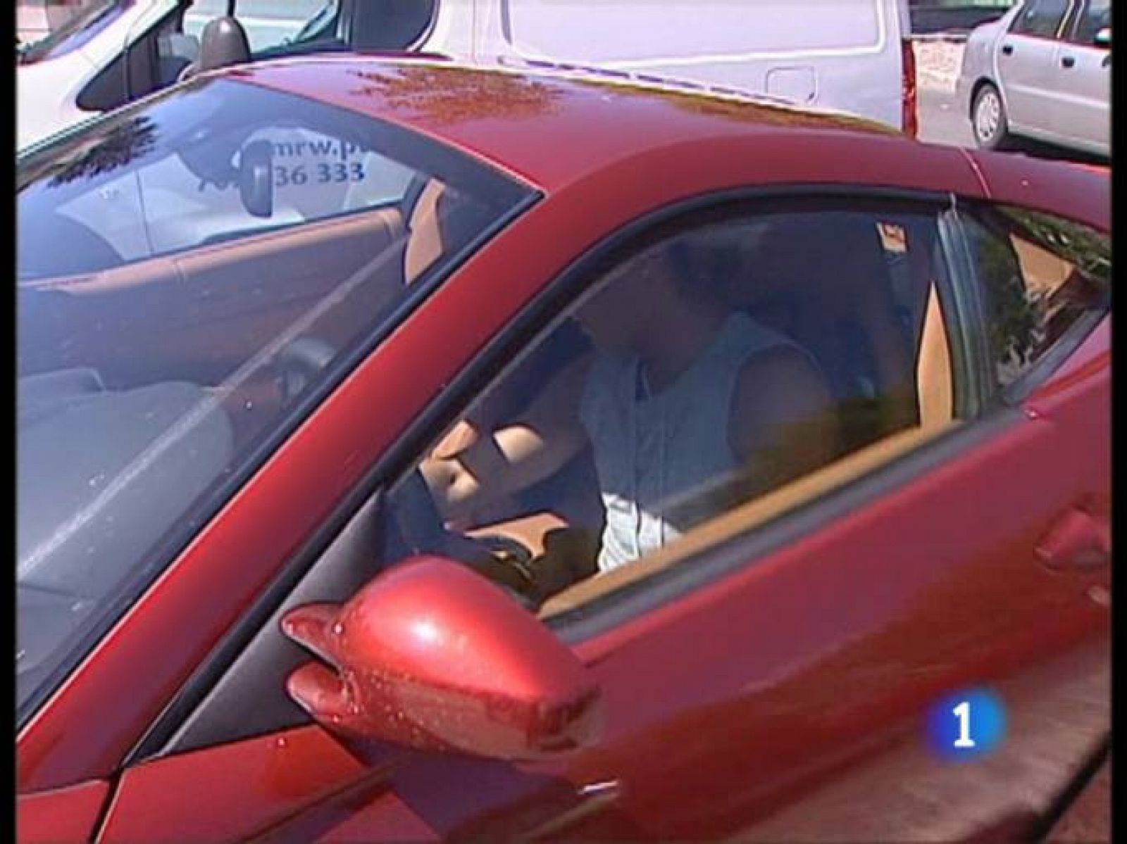 Ronaldo luce deportivo en casa | Ver