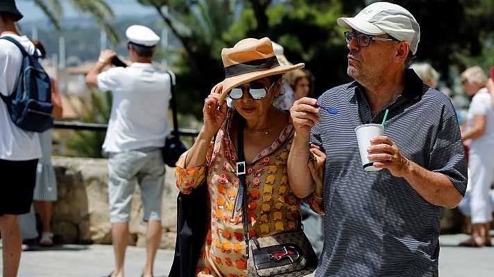 Telediario 1 - El calor causa 1.300 muertes al año en España