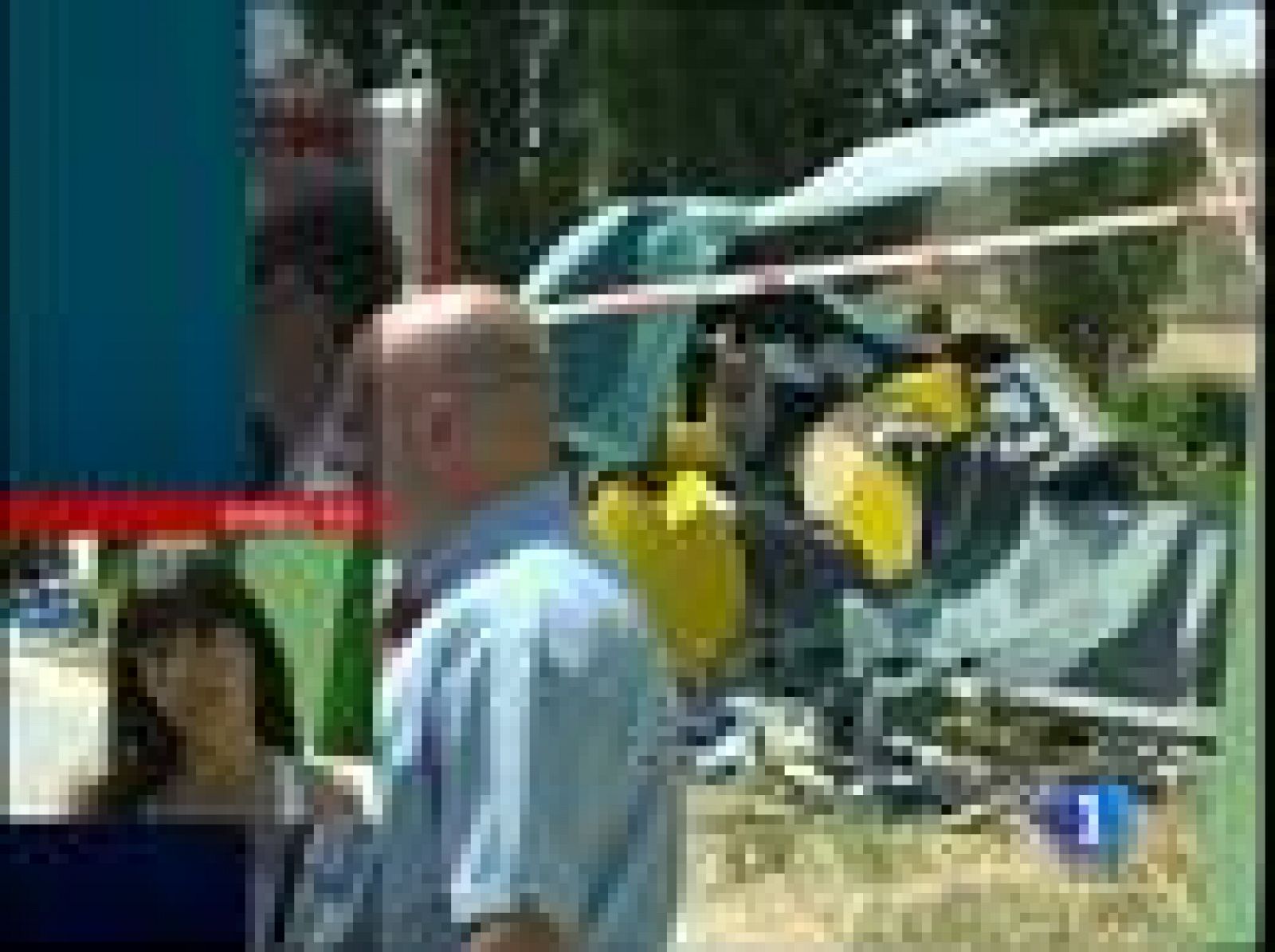 Un helicóptero de Bomberos de la Generalitat catalana se ha estrellado en Mollet del Vallès, Barcelona | Ver