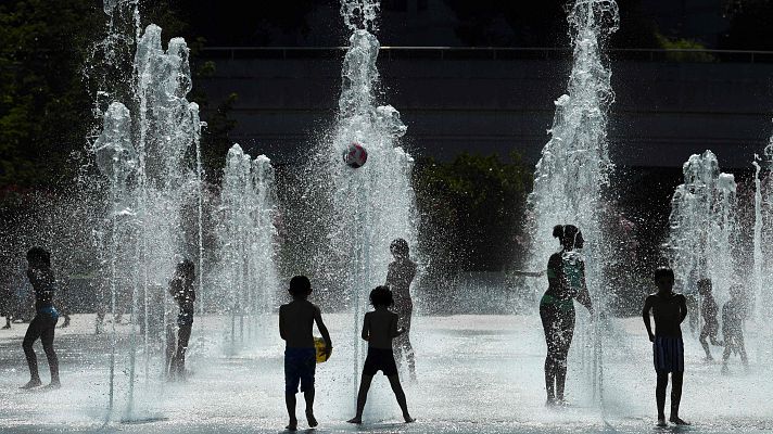 Telediario 1 - La ola de calor se extiende por Europa con temperaturas de récord