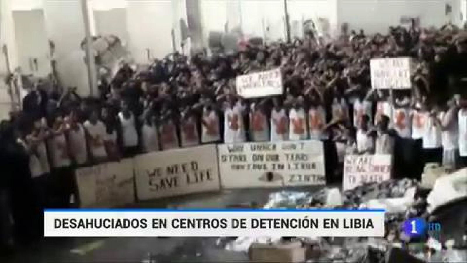 Telediario 1: Migrantes desahuciados en los centros de detención de Libia | RTVE Play