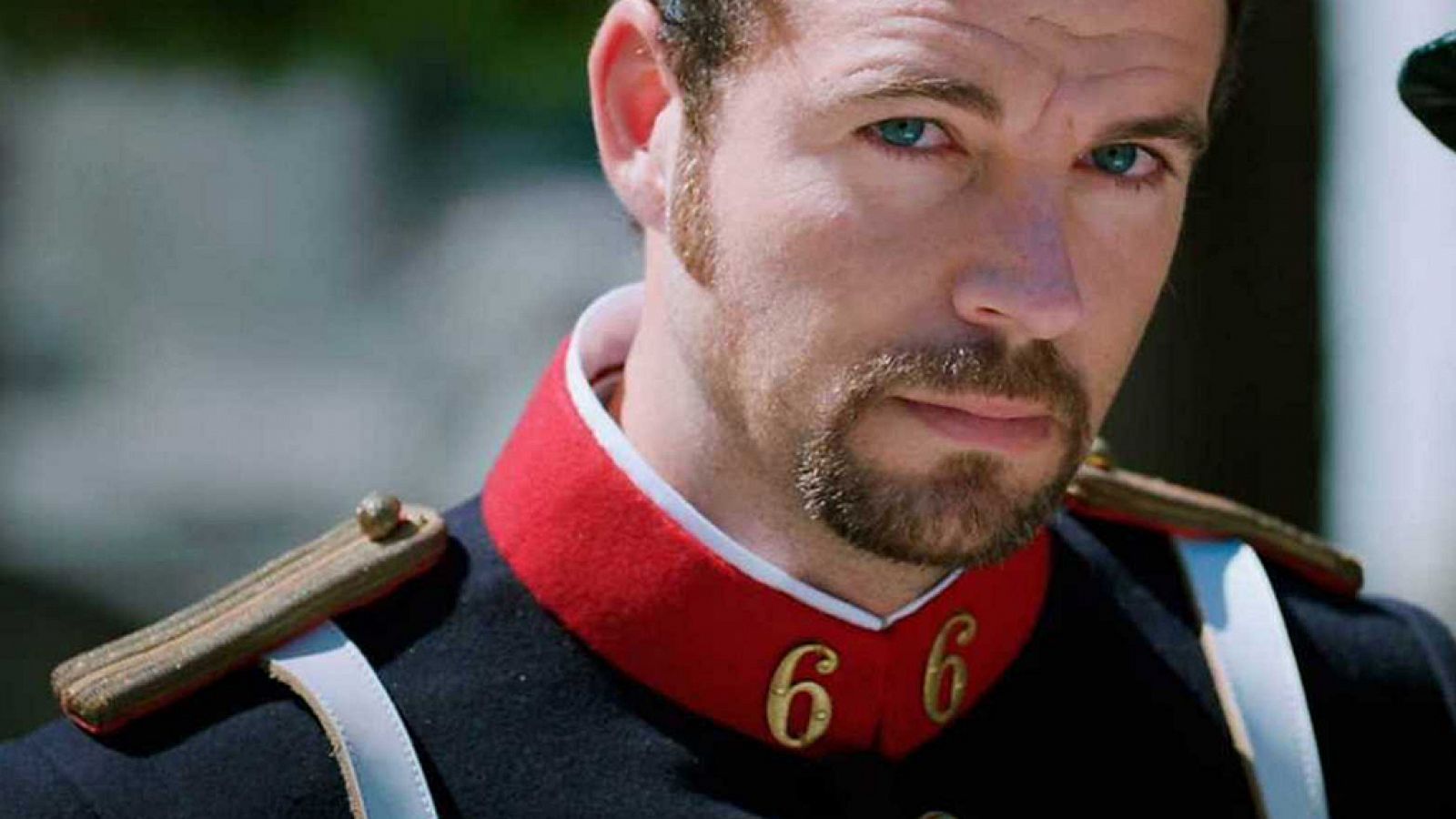 Víctor Ros - Capítulo 2:  El anillo Rosacruz