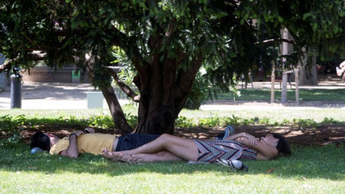 El tiempo - Temperaturas bajan levemente pero seguirán altas en el centro, Baleares y nordeste