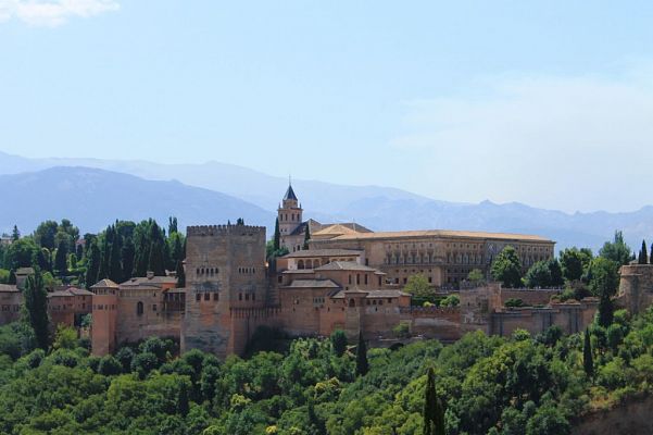 La Alhambra de Granada, un lugar de récord
