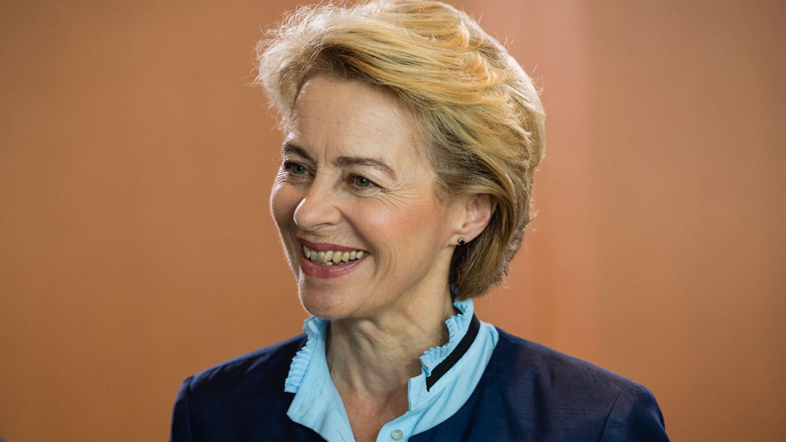 UE: Los líderes de la UE pactan que una ministra de Merkel presida la Comisión y la francesa Lagarde, el BCE - RTVE.es