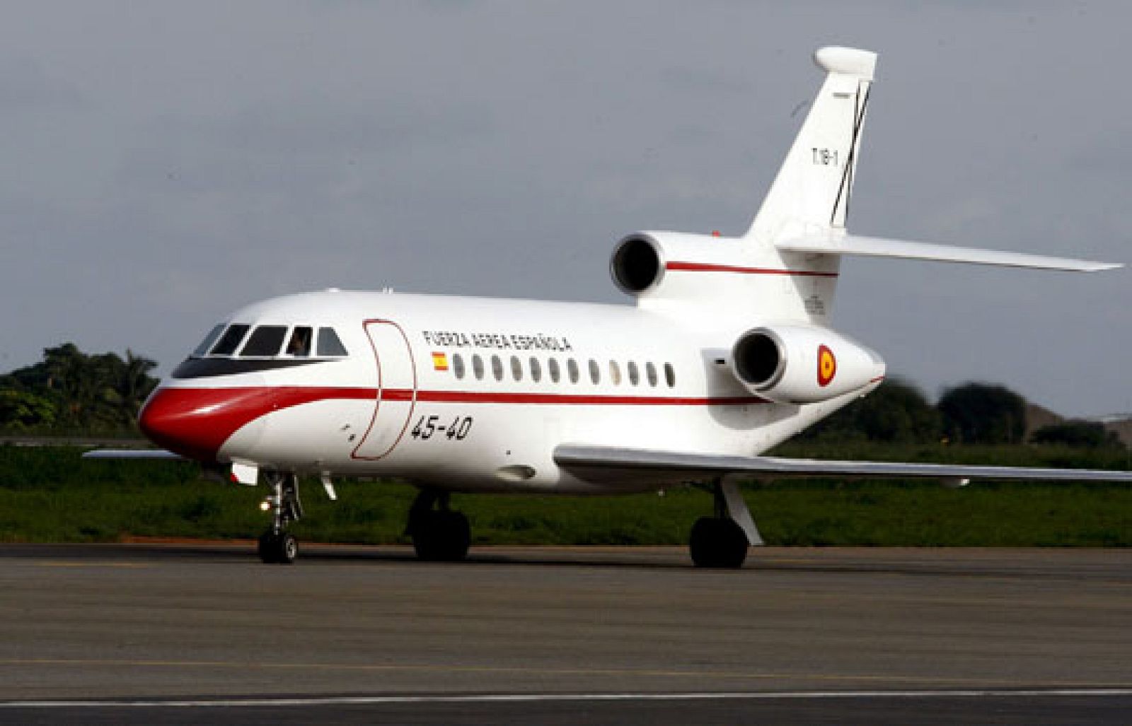 Accidentada vuelta de Zapatero a España