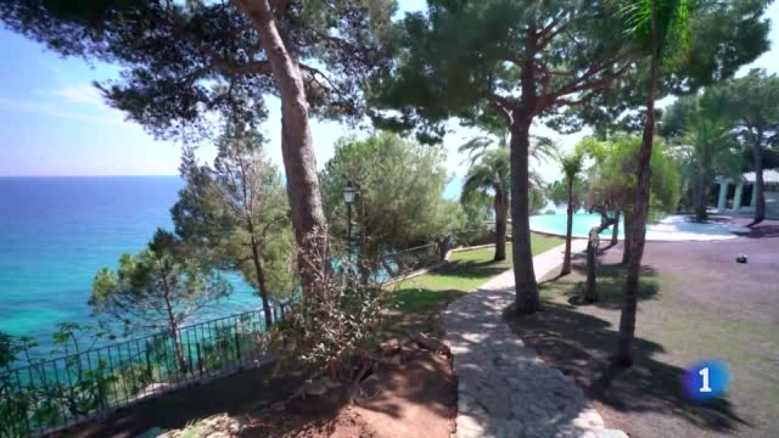 Exclusiva: así es la casa de Tita Cervera