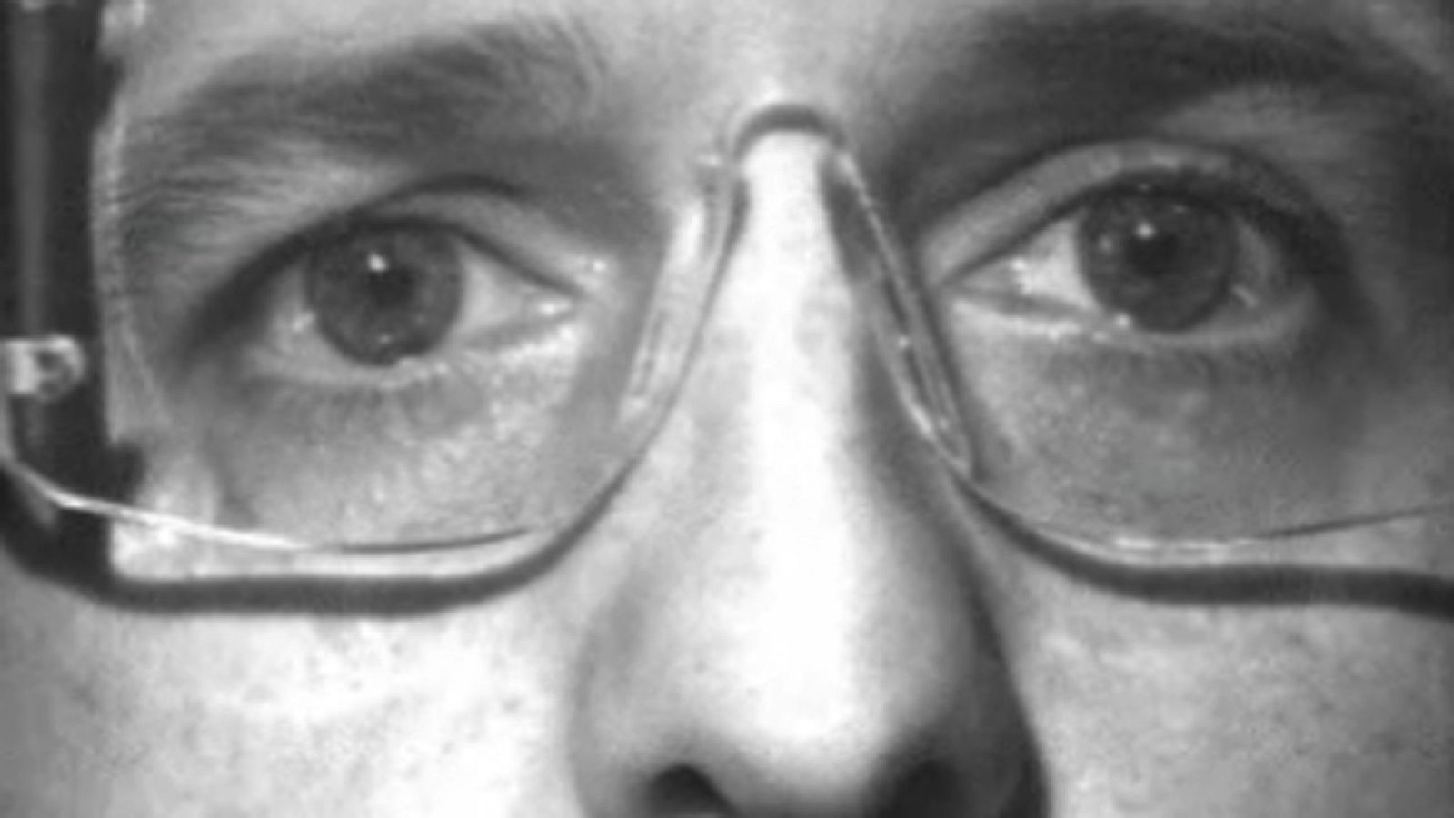 Palabras cruzadas - El viajero de las gafas azules - Palabras cruzadas | Ver