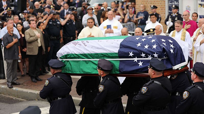 Nueva York despide a uno de sus héroes del 11-S, el policía Luis Álvarez