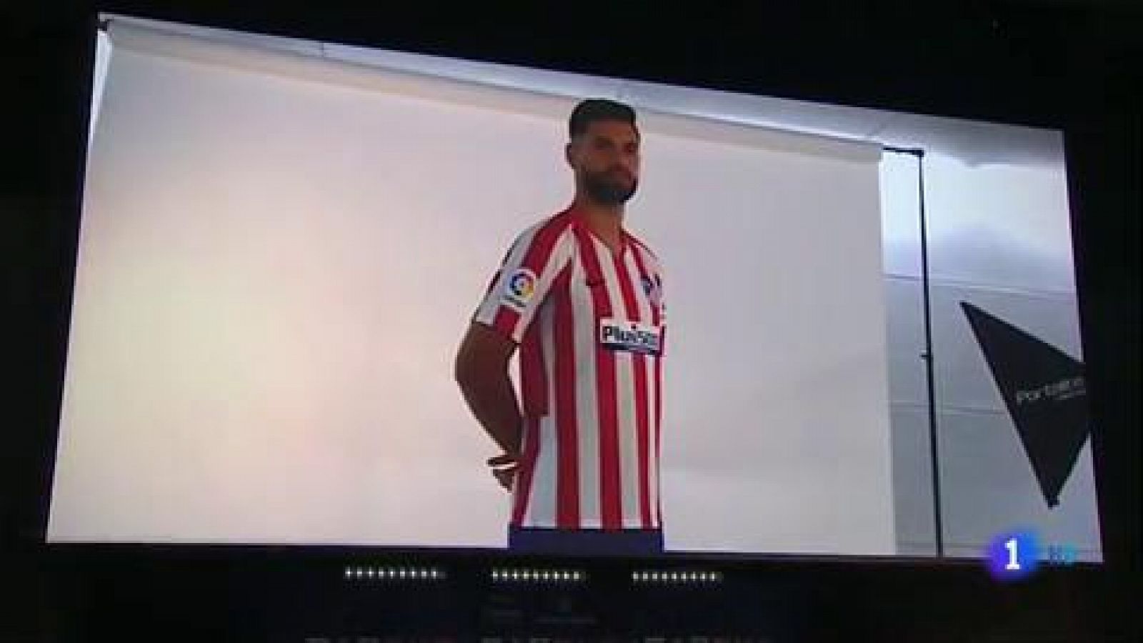 Mercado de fichajes: Herrera, al PSG; y Albiol, al Villarreal - RTVE.es | Ver