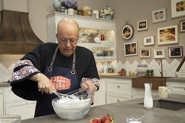Hacer de comer - Hígado encebollado y mousse de chocolate y fresas