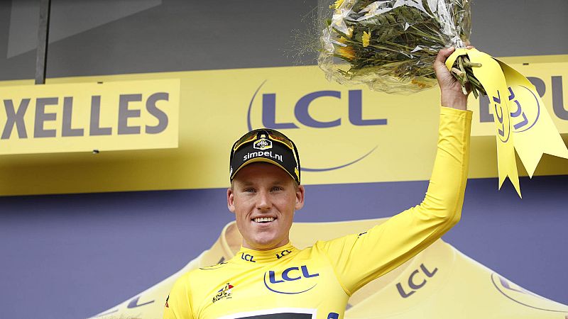 El neerlandés Teunissen, primer líder del Tour tras ganar al esprint