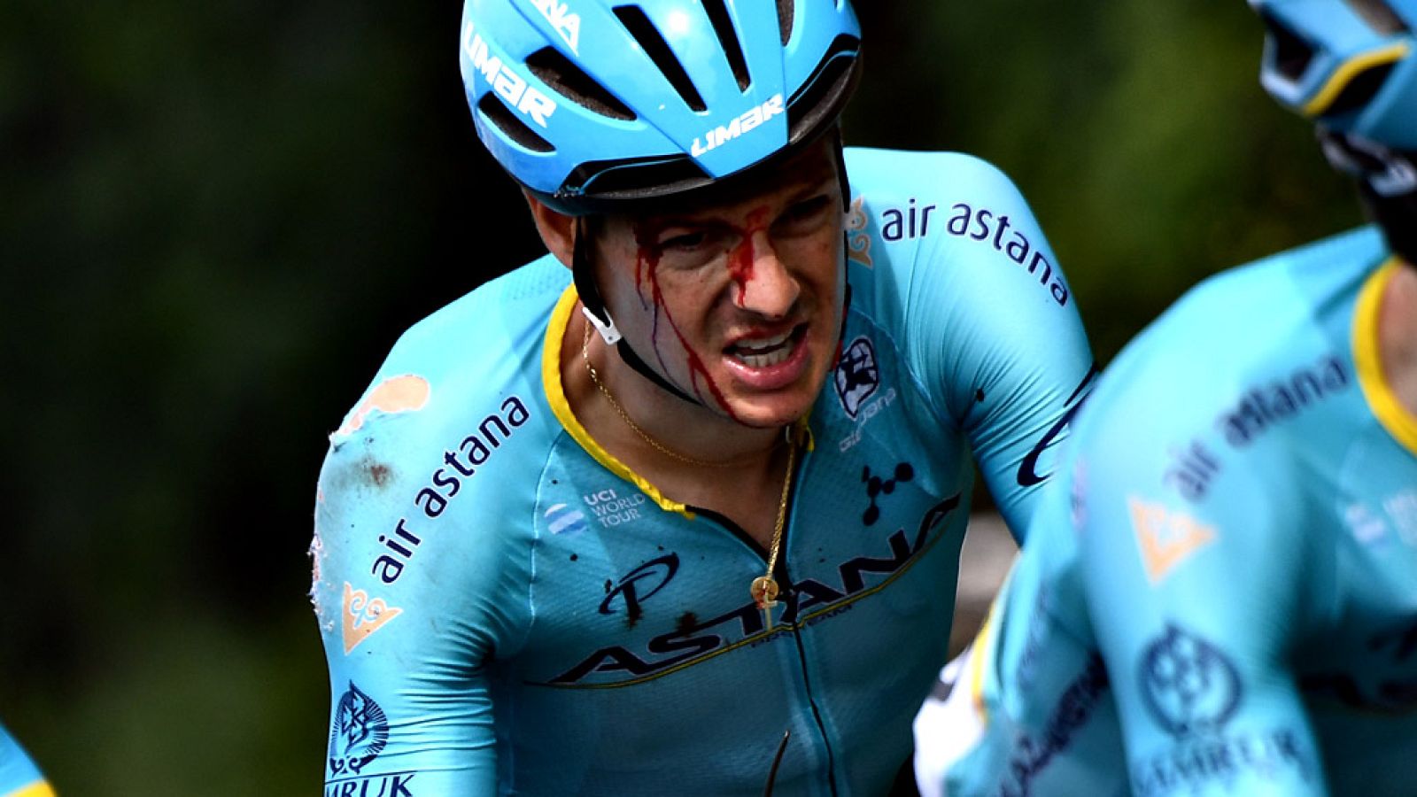 El ciclista danés del Astana se fue al suelo en la etapa 1.