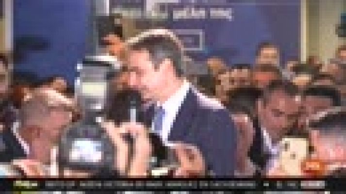 Telediario 1 - Mitsotakis será el próximo primer ministro de Grecia
