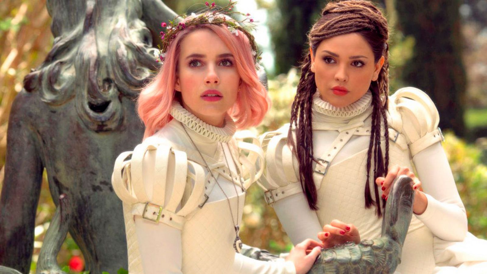 Cultura en Rtve.es: RTVE.es estrena, en primicia mundial, el tráiler de 'Paradise Hills', con Emma Roberts y Milla Jovovich | RTVE Play