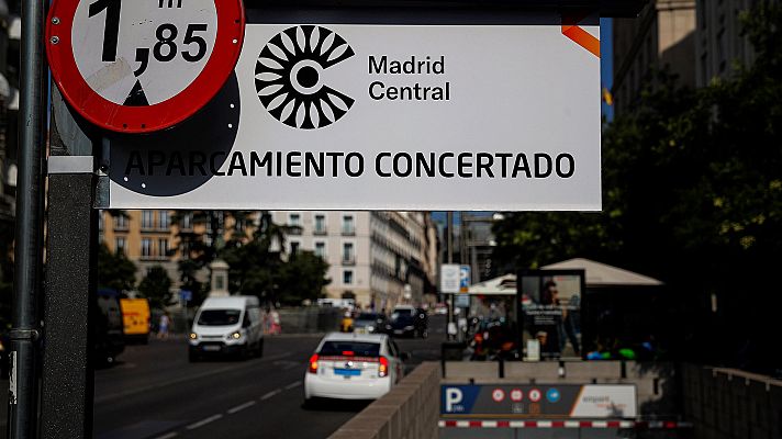 Telediario 1 - Normalidad y "algún despistado" en la vuelta de las multas a Madrid Central