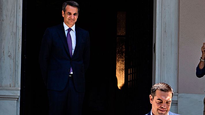 Kyriakos Mitsotakis releva a Alexis Tsipras al frente del Gobierno de Grecia