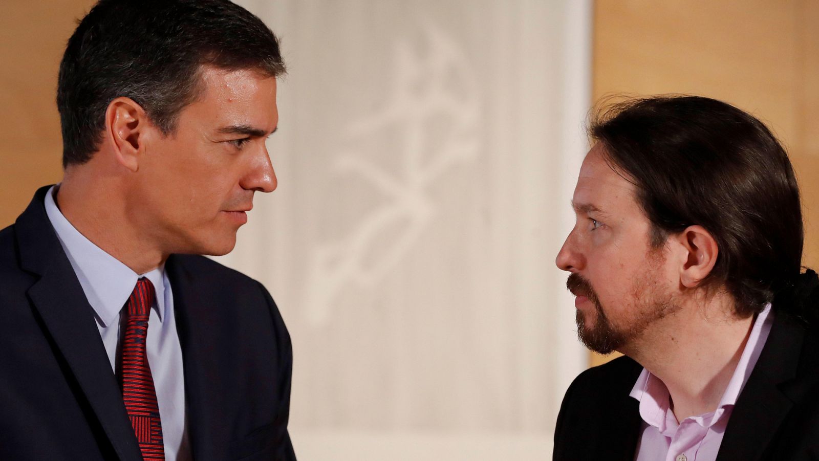 El PSOE acusa a Iglesias de no querer negociar y pone en duda su "lealtad" tras la reunión con Sánchez