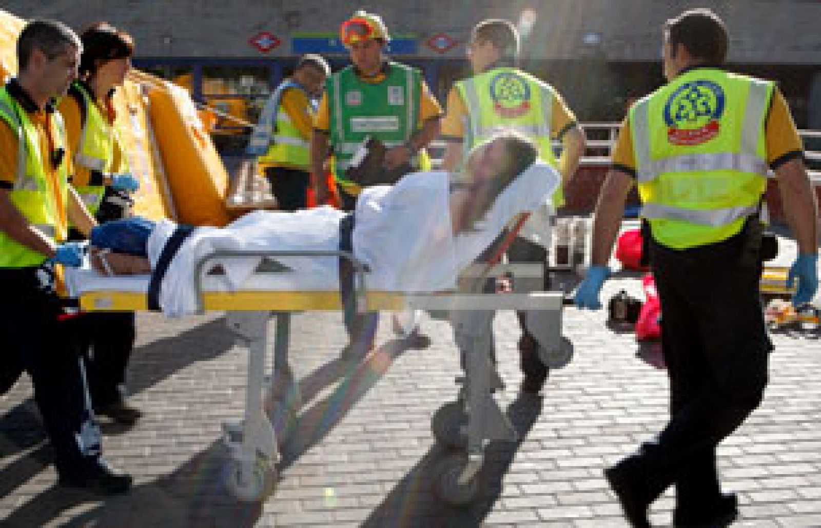El choque de dos trenes en Madrid provoca 57 heridos.