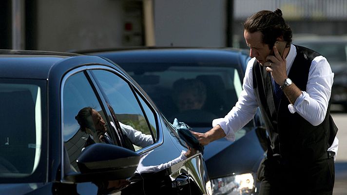 Telediario 1 - El TSJC suspende cautelarmente la precontratación de los VTC