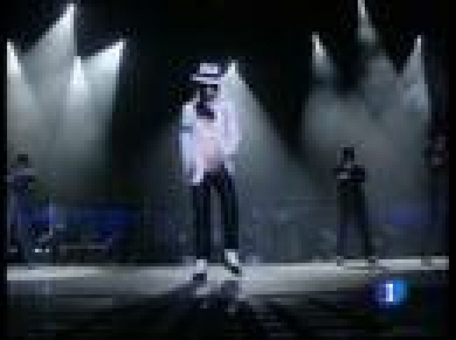 Muchas luces al principio y bastantes sombras al final de la vida de Michael Jackson | Ver