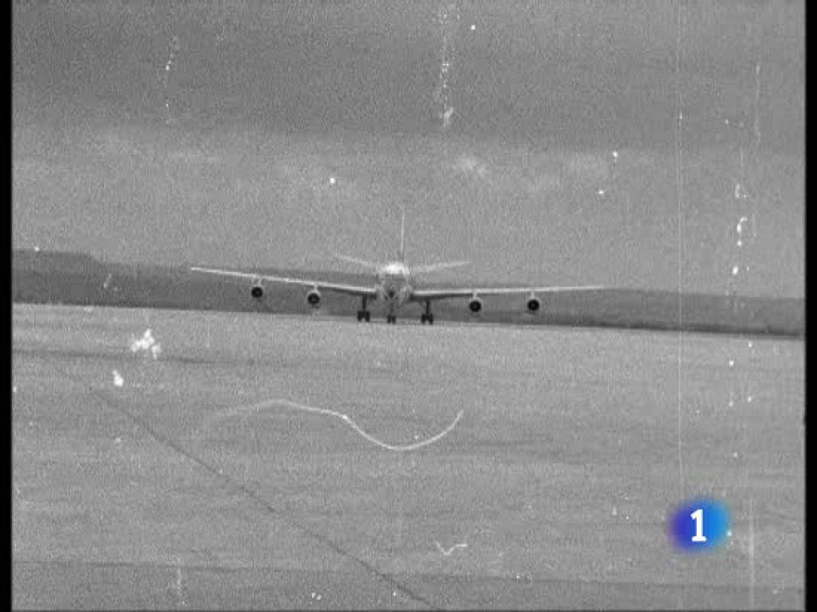 Los trabajadores de Garoña han llevado hoy su reivindicación de que la central siga abierta hasta las puertas de la Moncloa. 