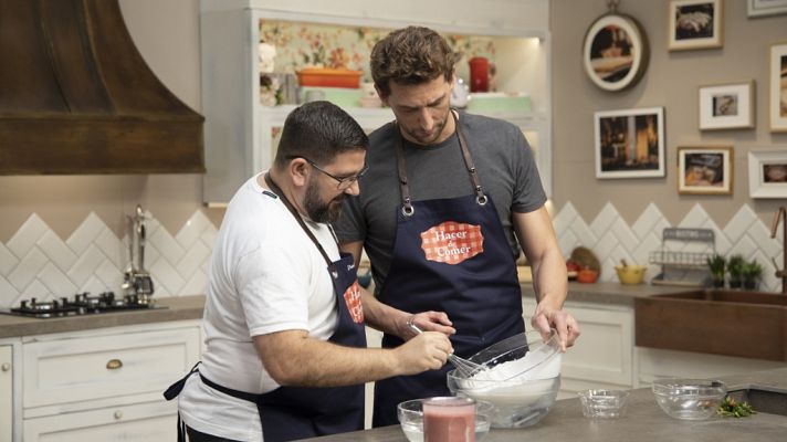 Hacer de comer - Alubias con langostinos y tarta de fresas con nata